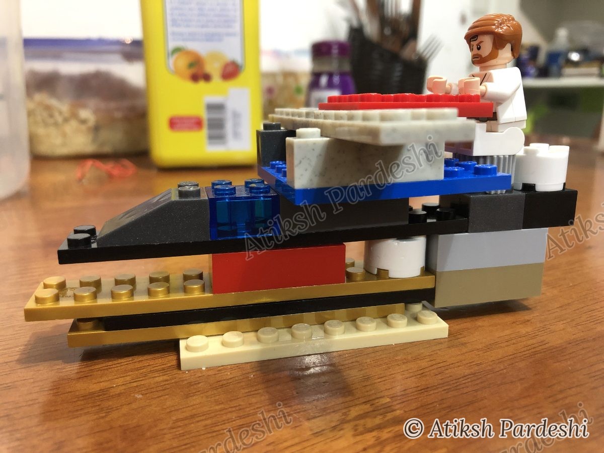 Layered Lego speeder build